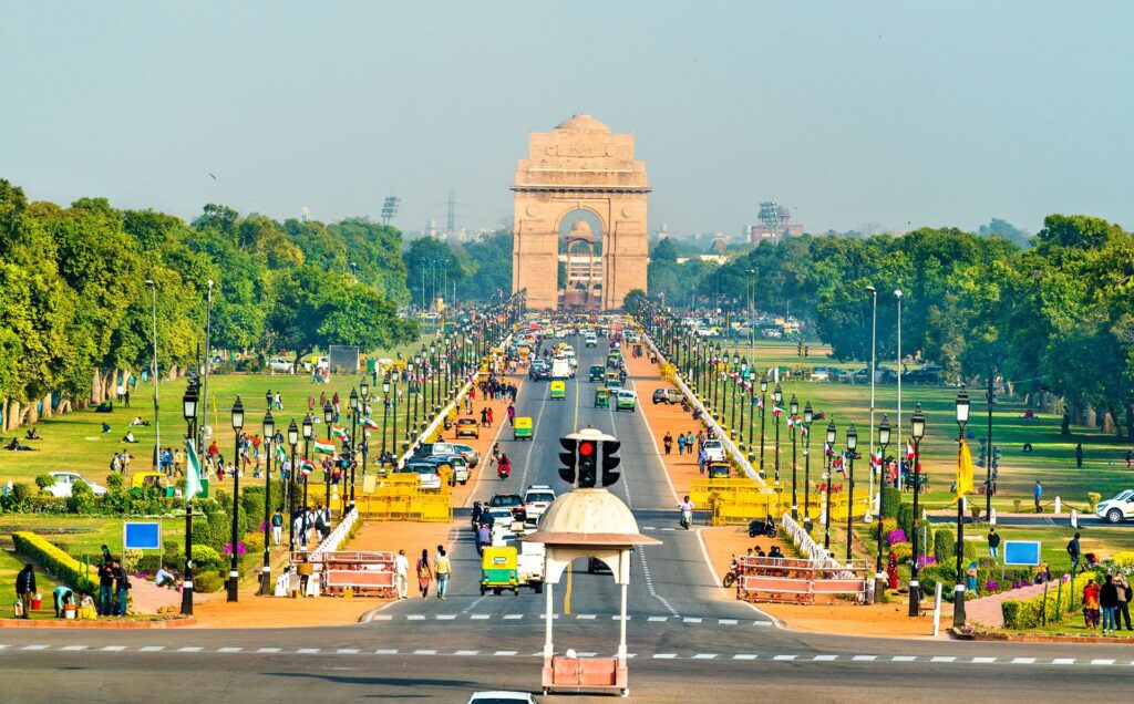Amritsar to Delhi Taxi